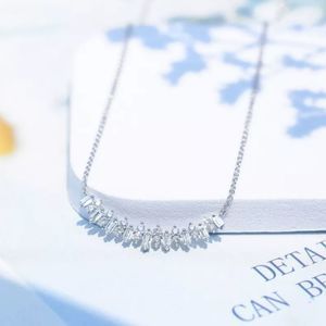 Sterling Silver 925 and simulated diamond leaf bar clavicle necklace new